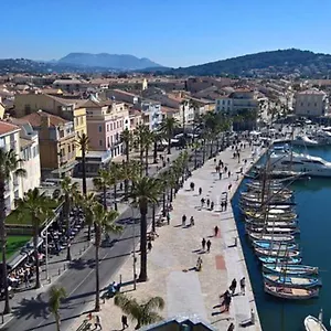 Au Coeur Du Village Sanary-sur-Mer